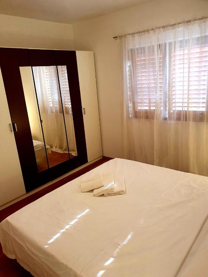 Apartmani Desnica Krusevo  ภายนอก รูปภาพ